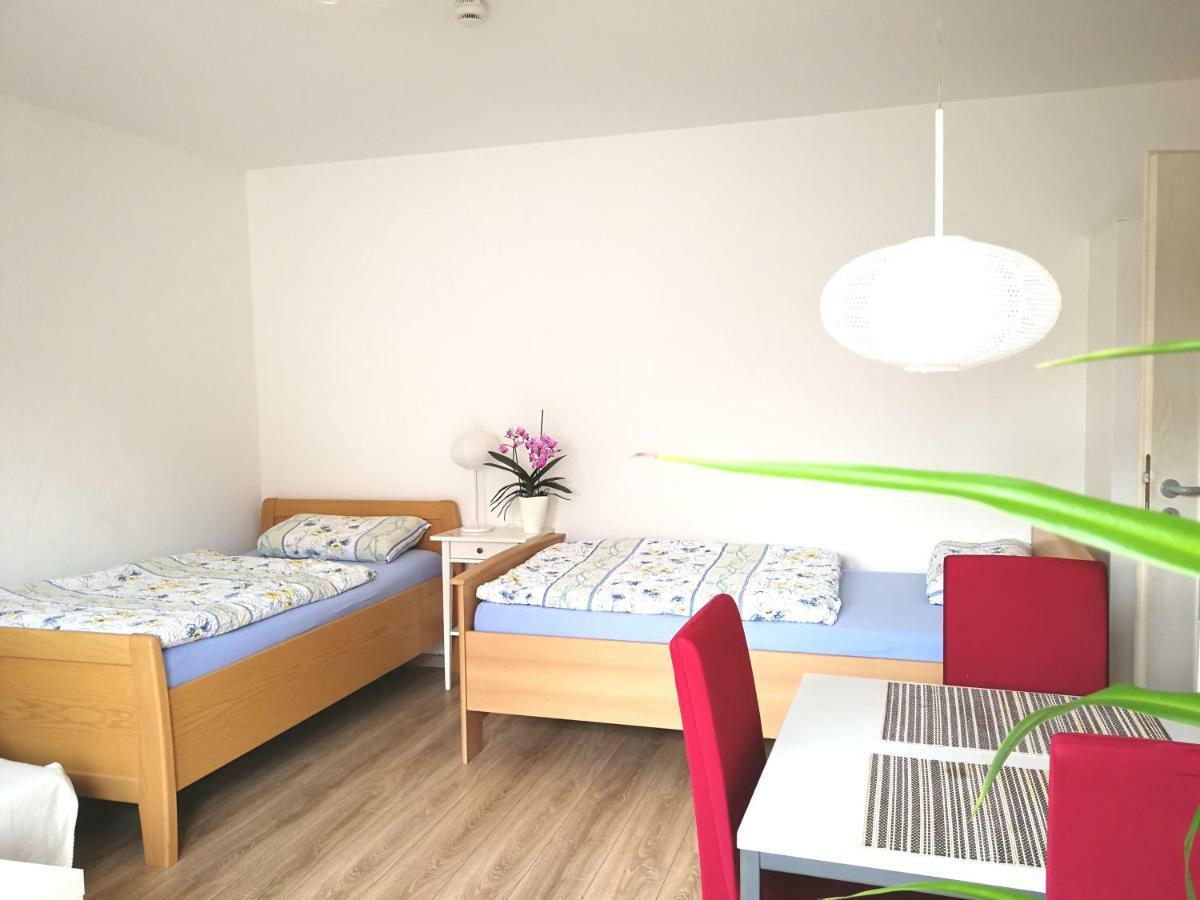 Quiet City-apt, 4min City-center, 18min Fair Nürnberg!!!